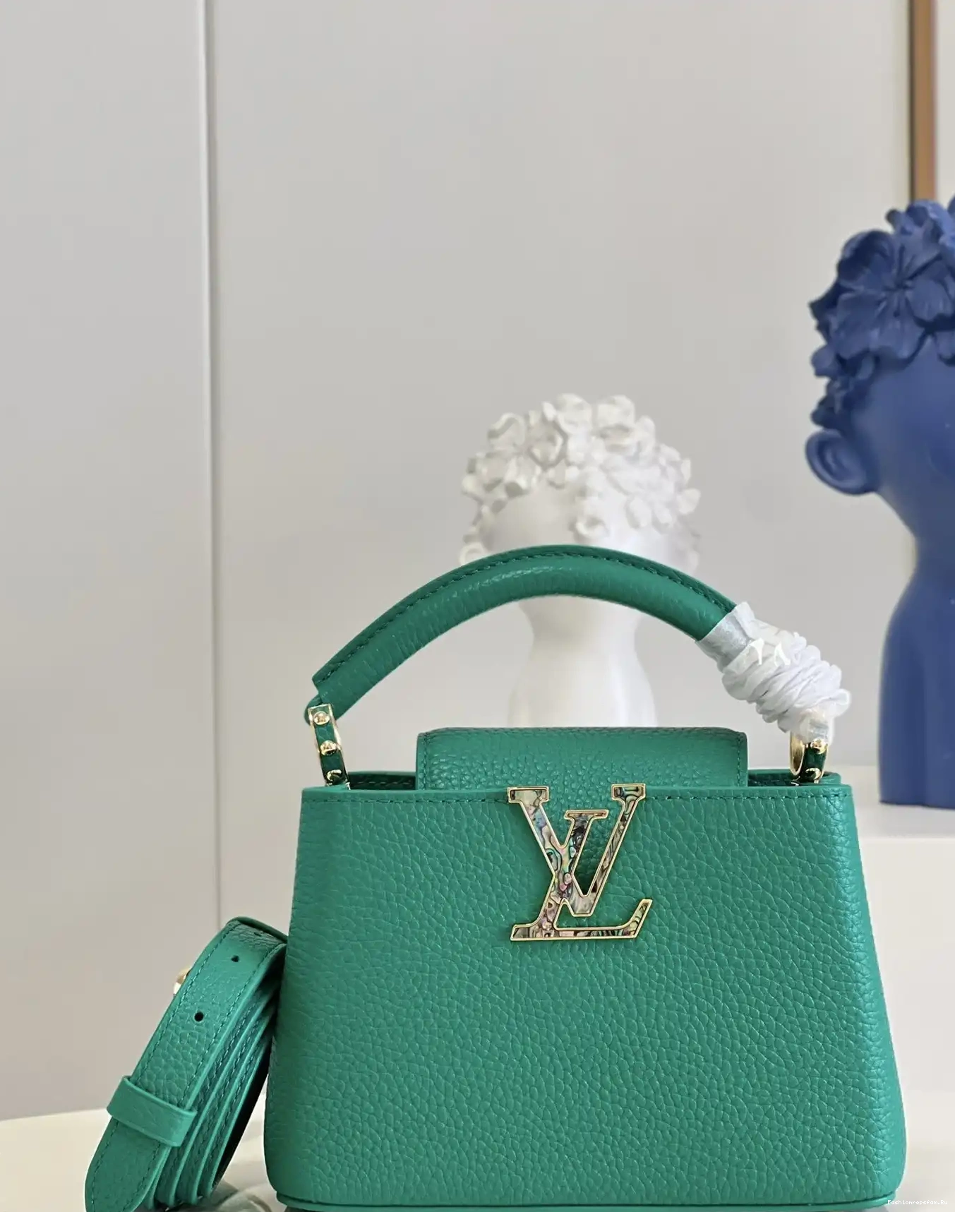 FS CHEAP LOUIS VUITTON CAPUCINES MINI 0527